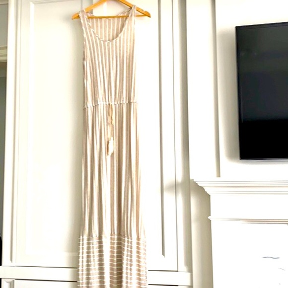 āLe lisā maxi dress. NEW Made in the USA. Tank drawstring waist. Classic comfort - Picture 1 of 3